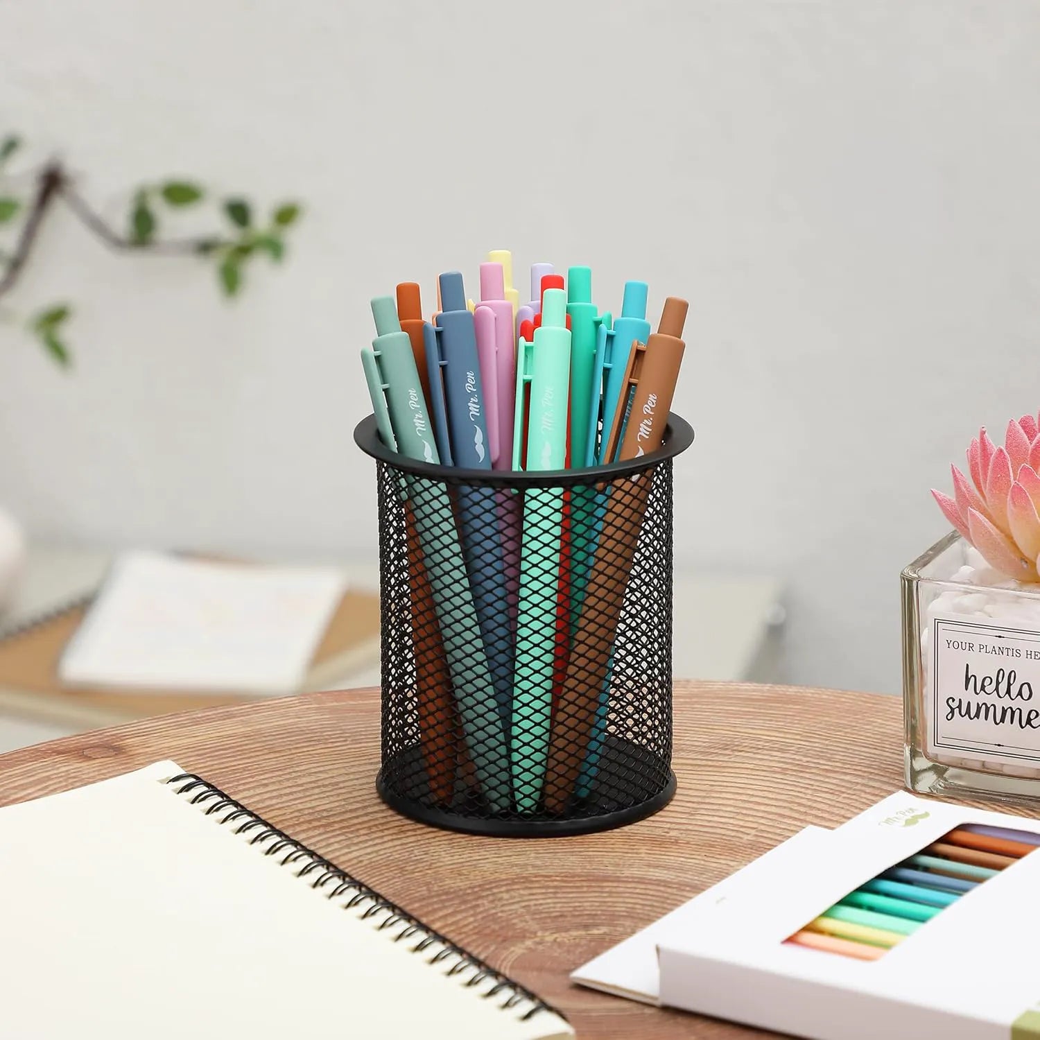 Retractable Gel Pens 12-Pack: Cute Design, Colored Ink, Quick-Dry, Fine Point 0.7mm